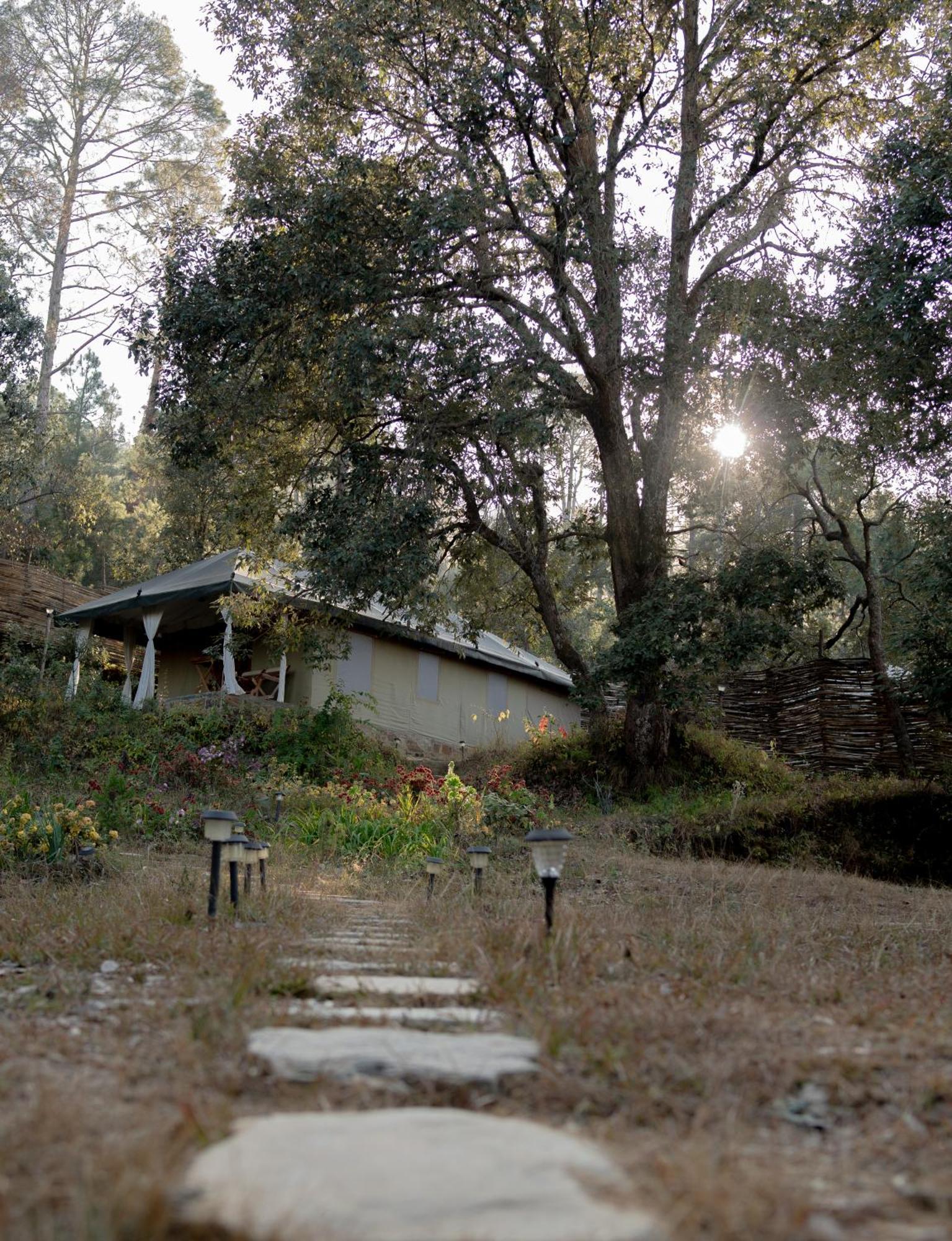 Отель Nayalap - Rural Himalayan Glamping Shitlakhet Экстерьер фото